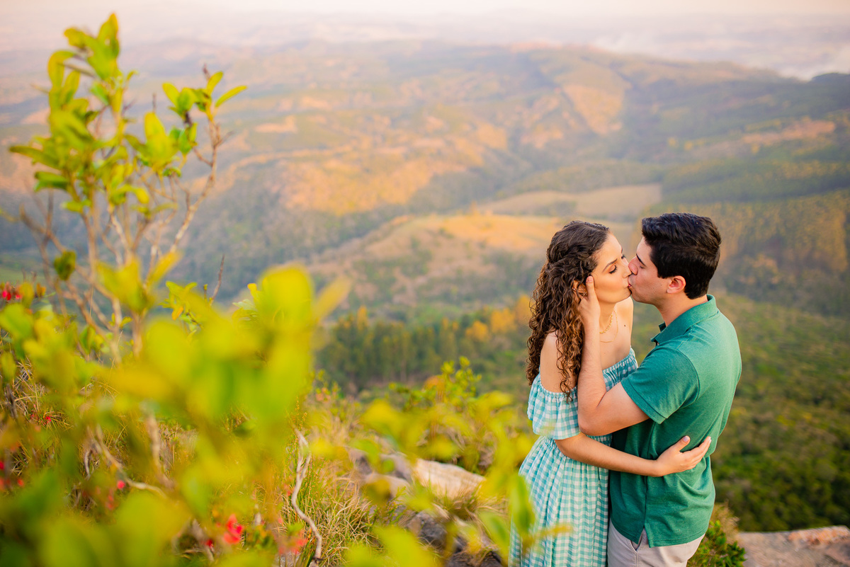 fotografia de casamento ensaio prewedding fotos de casal parana pirapozinho presidente prudente fotografo de casamento ensaio morro estrada de ferro maua da serra 