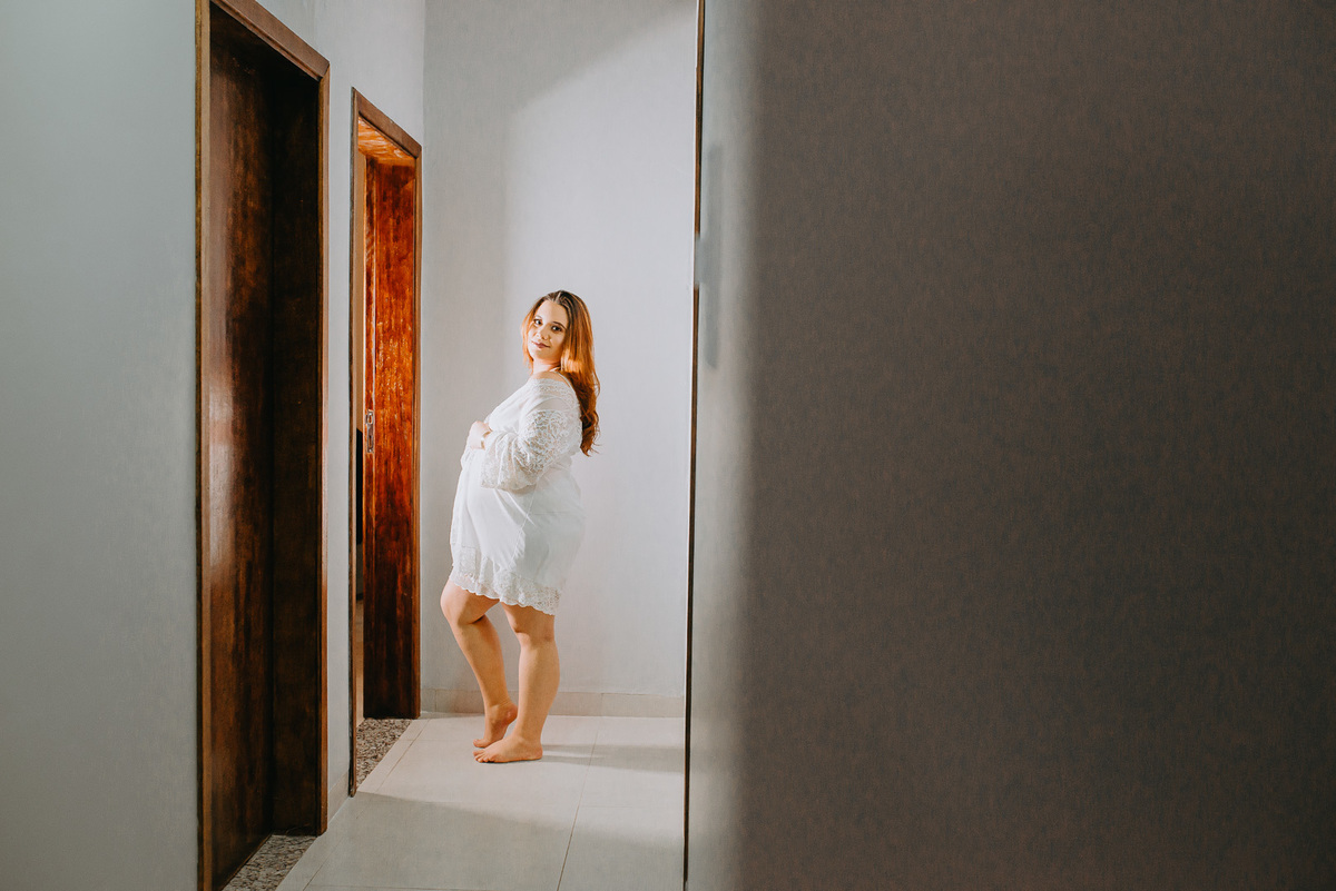 ensaio gestante dentro de casa fotografia gravida mamae de primeira viagem fotos ensaio fotografico pirapozinho presidente prudente fotografo