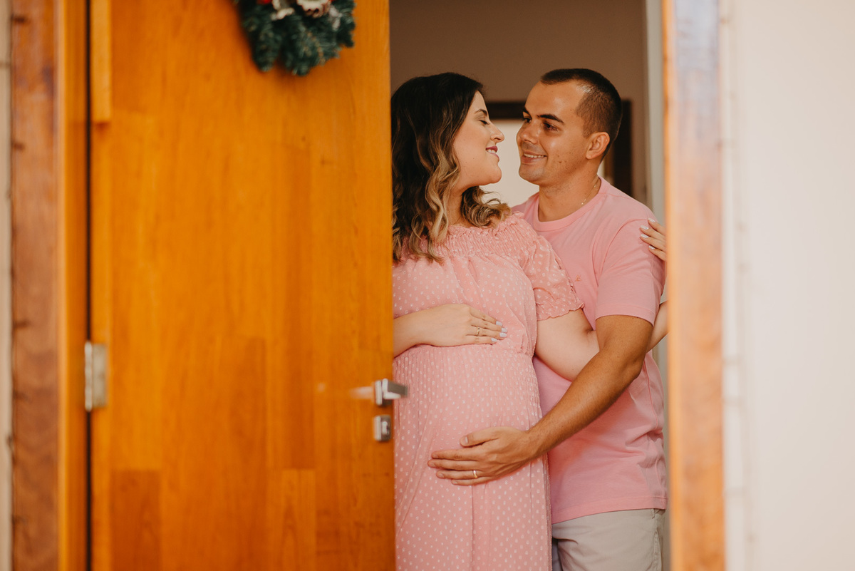 ensaio gestante em casa fotografia casal fotografo pirapozinho presidente prudente casamento familia fotos