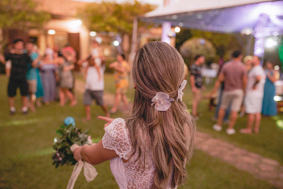 fotografia de casamento casamento campo fim de tarde noivos wedding pirapozinho casamento durante o dia miniwedding