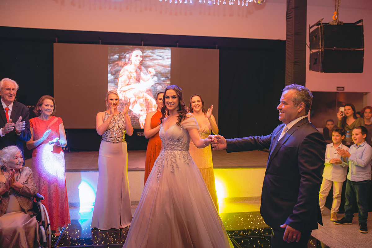 fotografia 15 anos ensaio debutante vestido debutante decoração festa maquiagem 15 anos fotos festa ensaio feminino ensaio externo