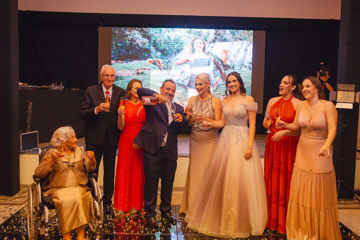 fotografia 15 anos ensaio debutante vestido debutante decoração festa maquiagem 15 anos fotos festa ensaio feminino ensaio externo