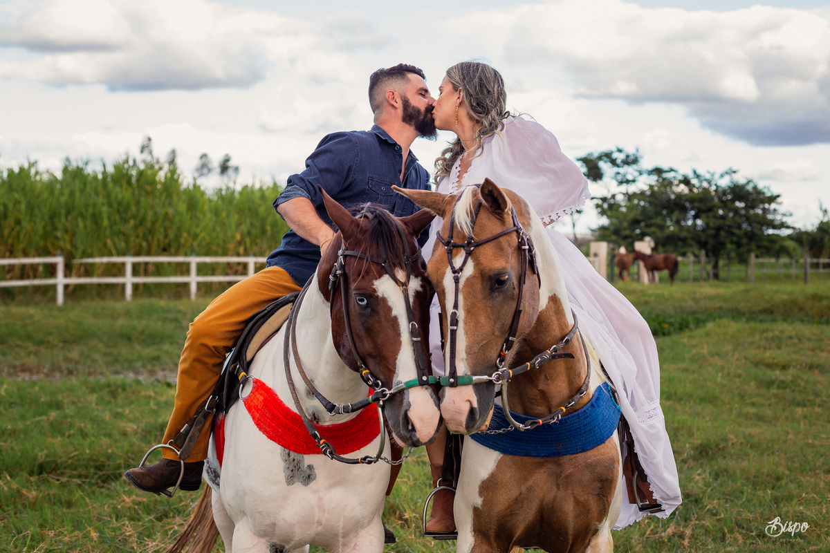 BISPO FOTOGRAFIA | Fotógrafos de Casamento em Aracaju/Sergipe - Pré Wedding Noivos com Cavalos em Haras