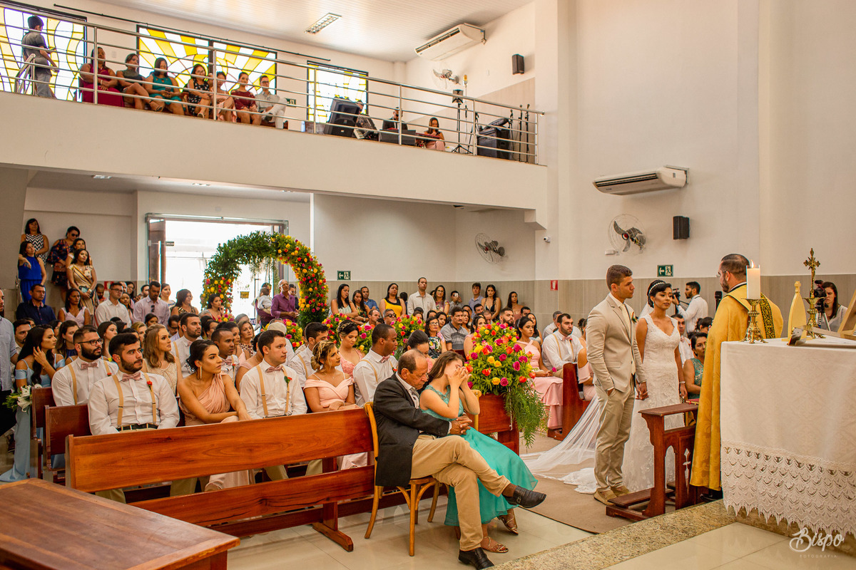 Bispo Fotografia - Noivos durante cerimônia de casamento em Aracaju igreja São Lucas