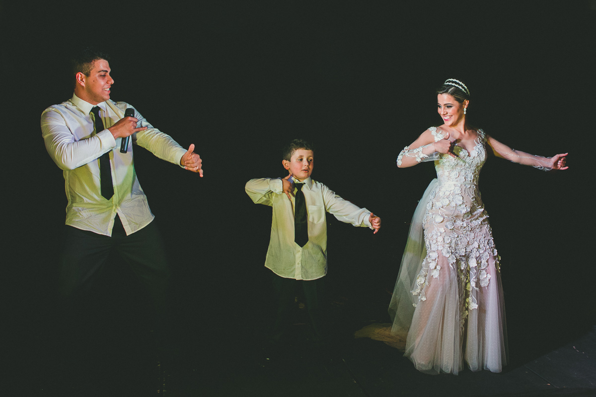 Casamento Larissa e Vinicius, Casamento Maringá-PR, Country club Maringá,catedral Maringá,casamento maringá,noivas maringá,fotografos maringá,casamento Campo - Mourão,vestido da noiva,Sergio Gavioli