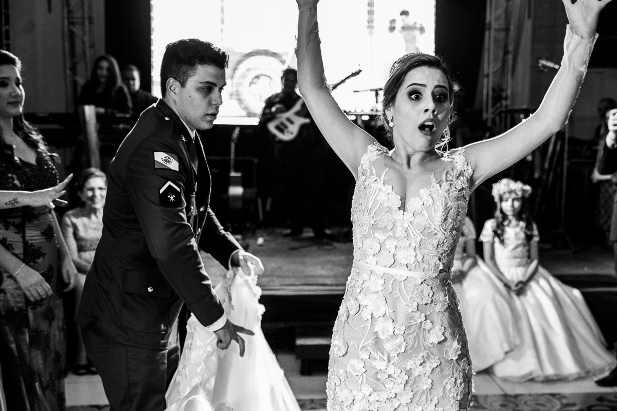 Casamento Larissa e Vinicius, Casamento Maringá-PR, Country club Maringá,catedral Maringá,casamento maringá,noivas maringá,fotografos maringá,casamento Campo - Mourão,vestido da noiva,Sergio Gavioli