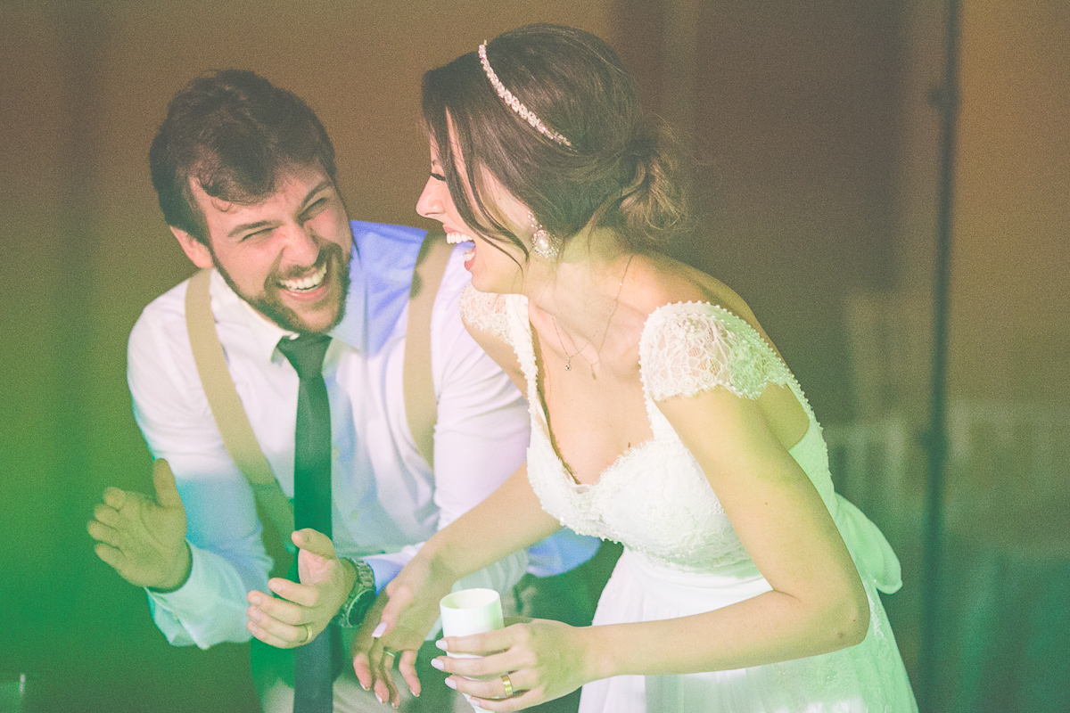 casamento, noiva, noivo, casamento Dani e Hugo, wedding Dani e Hugo, casamento maringá, casamento no Amazon, casamento de dia, casamento lindo, casamento vintage, casamento externo, padrinhos com mesmo tom, casamento emocionante, noivos felizes, ca