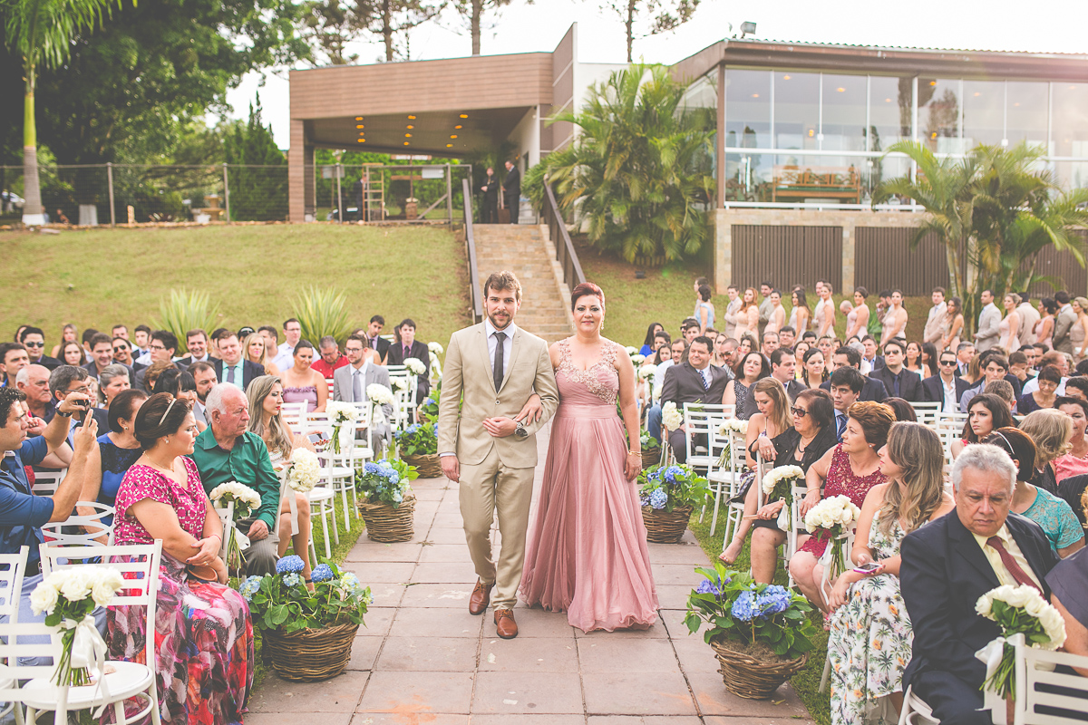 casamento, noiva, noivo, casamento Dani e Hugo, wedding Dani e Hugo, casamento maringá, casamento no Amazon, casamento de dia, casamento lindo, casamento vintage, casamento externo, padrinhos com mesmo tom, casamento emocionante, noivos felizes, ca