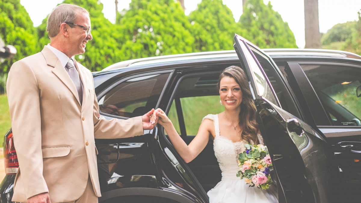 casamento, noiva, noivo, casamento Dani e Hugo, wedding Dani e Hugo, casamento maringá, casamento no Amazon, casamento de dia, casamento lindo, casamento vintage, casamento externo, padrinhos com mesmo tom, casamento emocionante, noivos felizes, ca