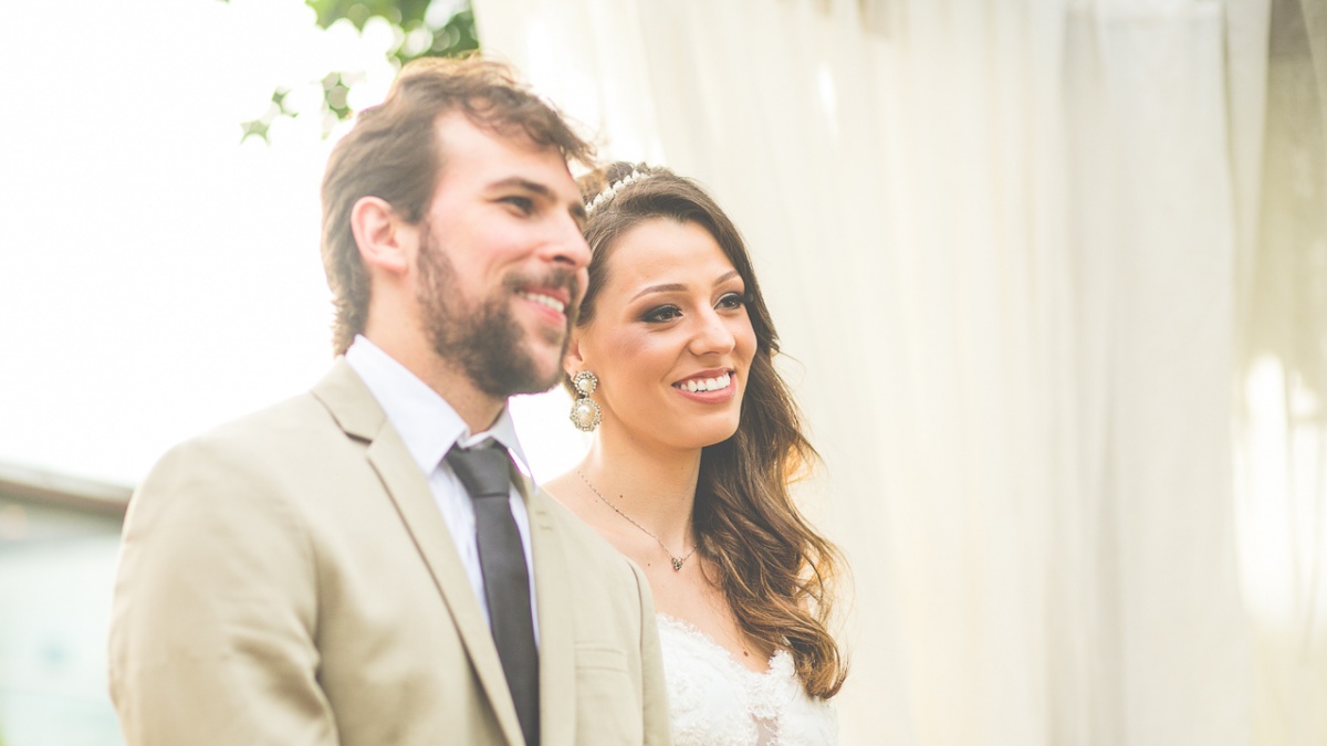 casamento, noiva, noivo, casamento Dani e Hugo, wedding Dani e Hugo, casamento maringá, casamento no Amazon, casamento de dia, casamento lindo, casamento vintage, casamento externo, padrinhos com mesmo tom, casamento emocionante, noivos felizes, ca