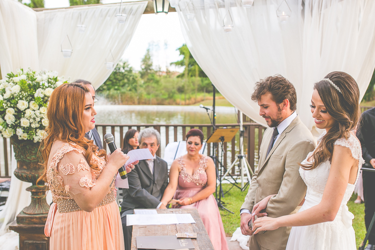 casamento, noiva, noivo, casamento Dani e Hugo, wedding Dani e Hugo, casamento maringá, casamento no Amazon, casamento de dia, casamento lindo, casamento vintage, casamento externo, padrinhos com mesmo tom, casamento emocionante, noivos felizes, ca