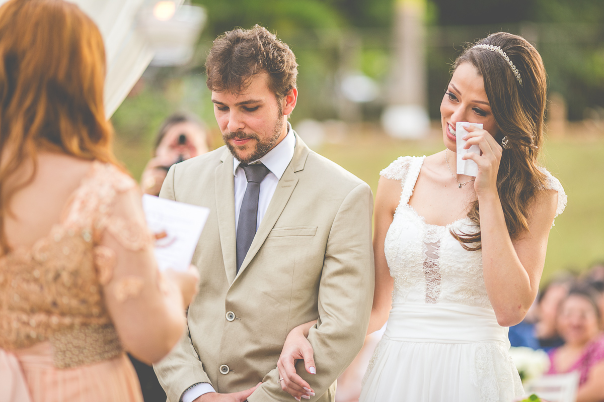 casamento, noiva, noivo, casamento Dani e Hugo, wedding Dani e Hugo, casamento maringá, casamento no Amazon, casamento de dia, casamento lindo, casamento vintage, casamento externo, padrinhos com mesmo tom, casamento emocionante, noivos felizes, ca