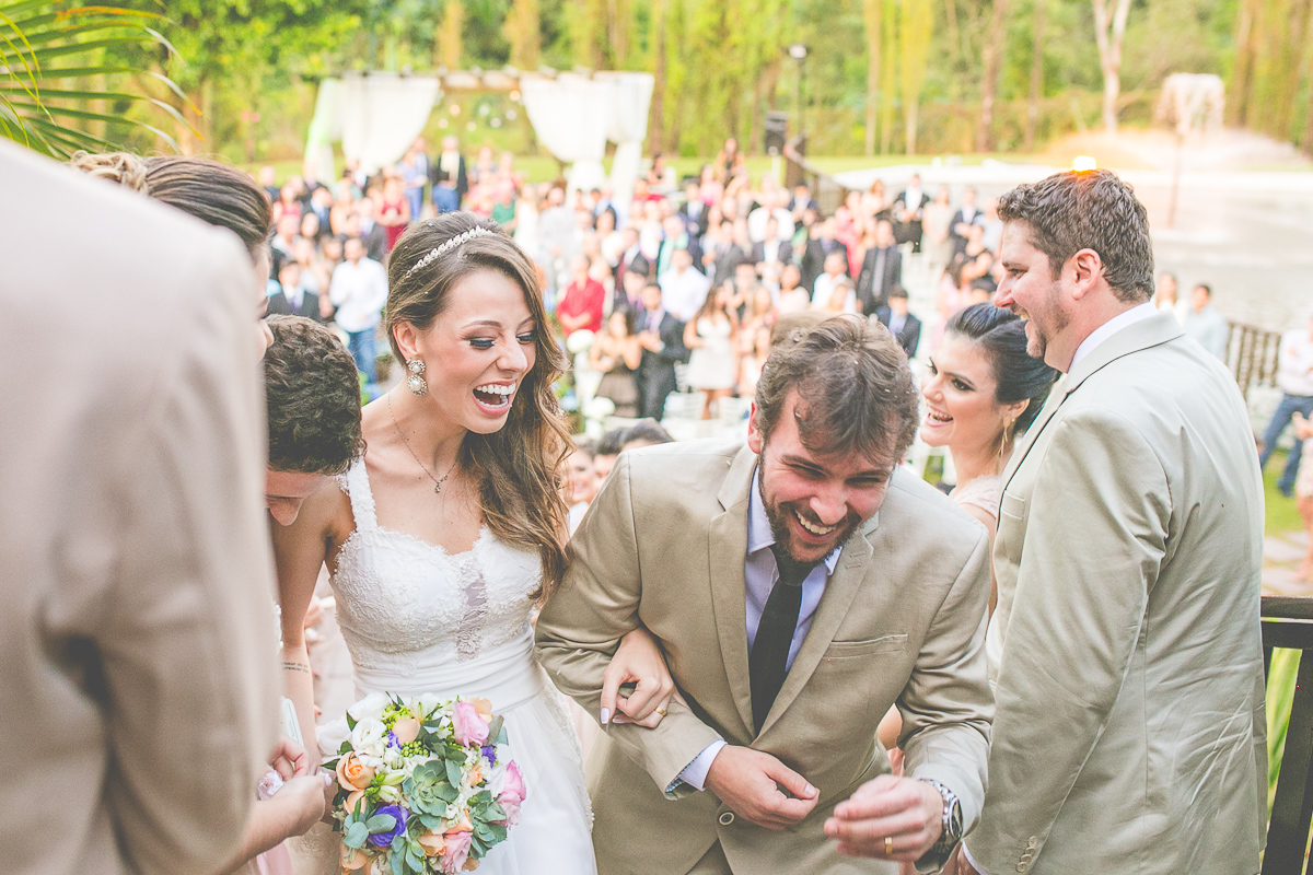 casamento, noiva, noivo, casamento Dani e Hugo, wedding Dani e Hugo, casamento maringá, casamento no Amazon, casamento de dia, casamento lindo, casamento vintage, casamento externo, padrinhos com mesmo tom, casamento emocionante, noivos felizes, ca