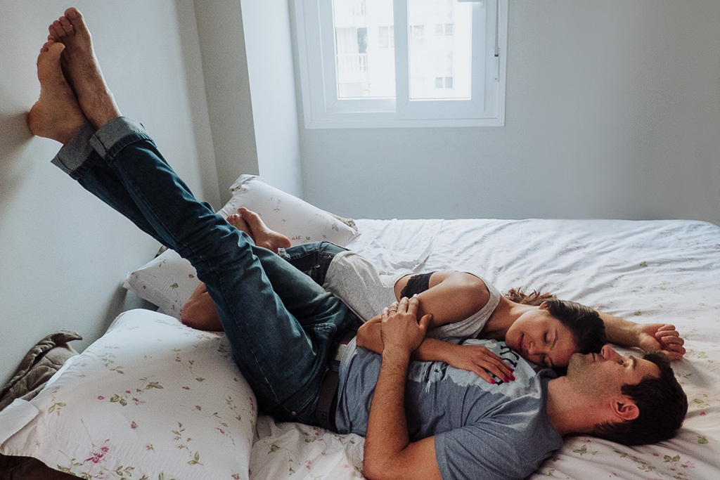 sessão-lifestyle-precasamento-prewedding-casamento-maringá-noivas-fotografodemaringa-fotografo de maringá- sessão em casa- fotos em casa- sessão home- fotografo de casamento