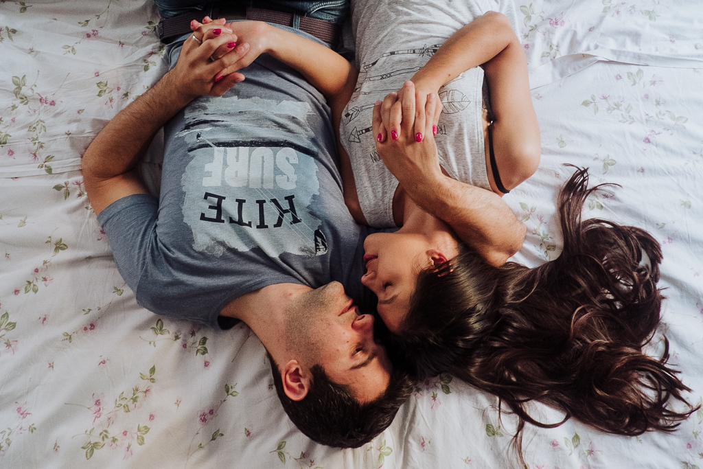 sessão-lifestyle-precasamento-prewedding-casamento-maringá-noivas-fotografodemaringa-fotografo de maringá- sessão em casa- fotos em casa- sessão home- fotografo de casamento