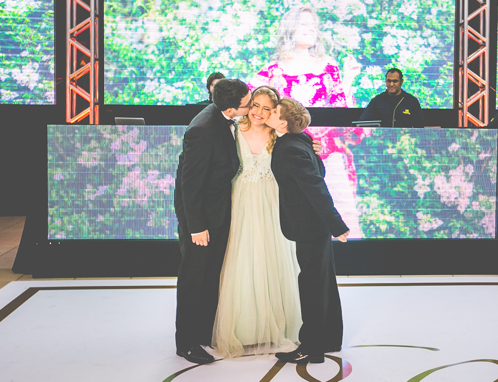 15 anos Rebecca-Rebecca-Dr. Marcia Colli- Marcia Colli- 15 anos Maringá