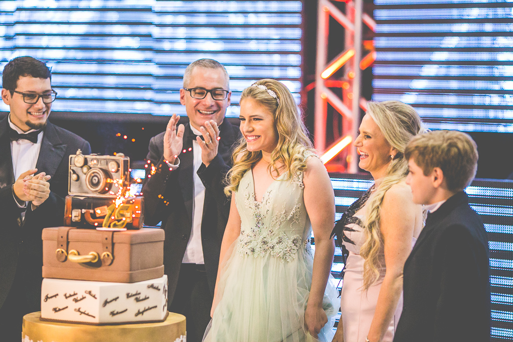 15 anos Rebecca-Rebecca-Dr. Marcia Colli- Marcia Colli- 15 anos Maringá