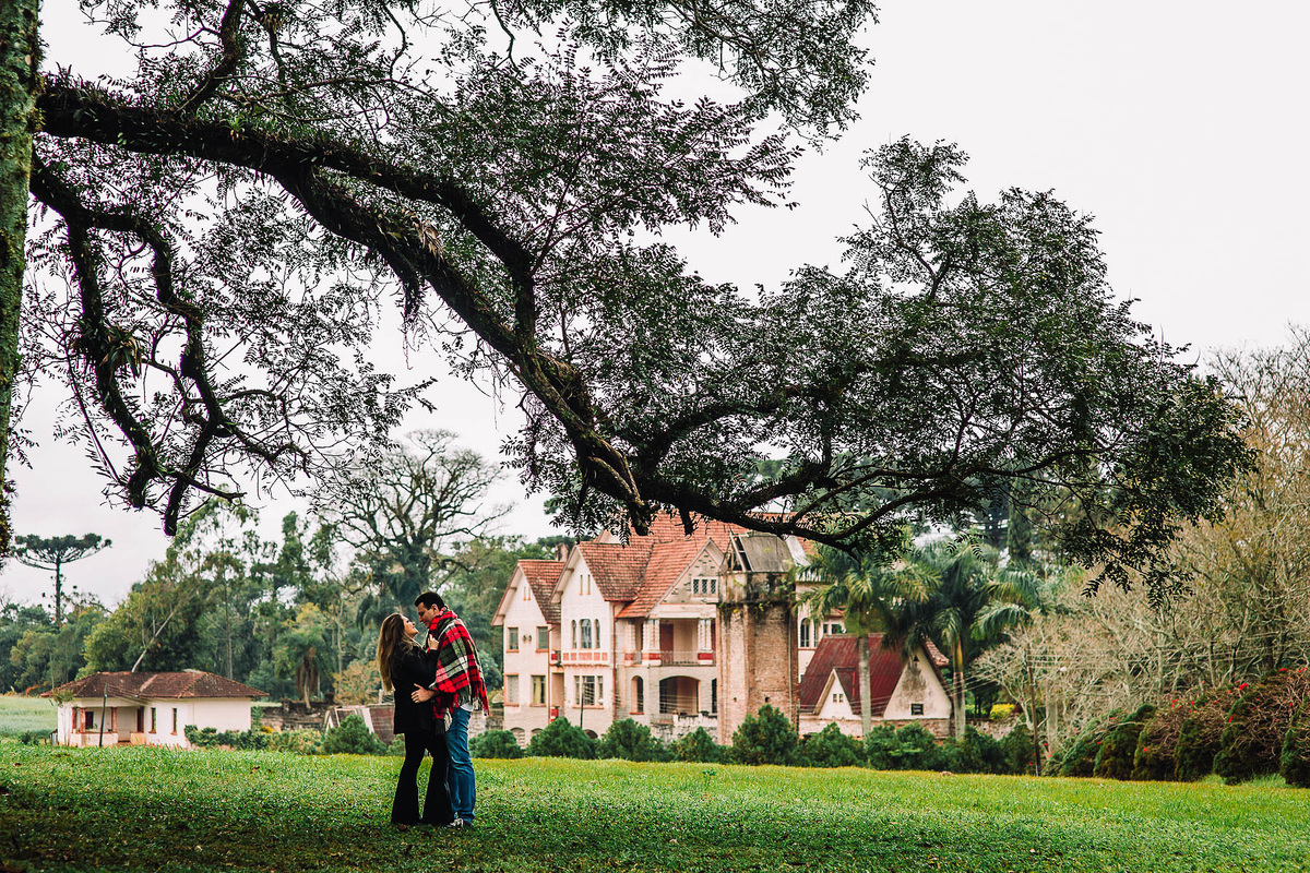 pré wedding, pré wedding Castelo El Dorado, Pré wedding Marilandia do Sul, Noivos , Ensaio de Casal, Ensaio Pré Wedding, Sessão de Casal, Idéias de Pré Wedding, Fotógrafos de Maringá, Fotos pré casamento, Fotógrafo de casamento, Fotos de casal
