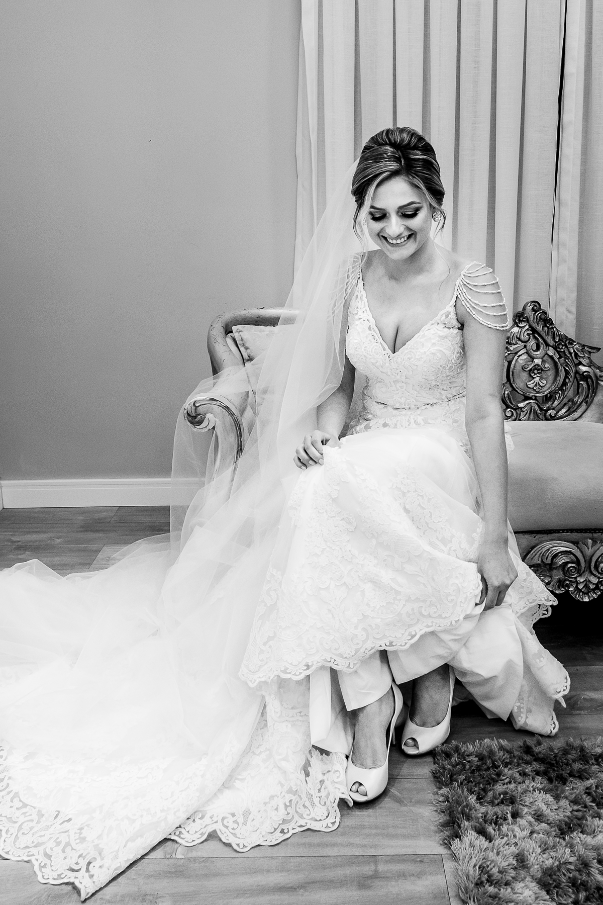 casamento Camila e Marcelo-making of noiva-noivas Maringá-fotografos de casamento- fotógrafos Maringá- casamento Giardino-casamento Catedral de Maringa- Le pequeno- Studio Leticia Pequeno - Thiago Lima fotografia - vestido de noiva