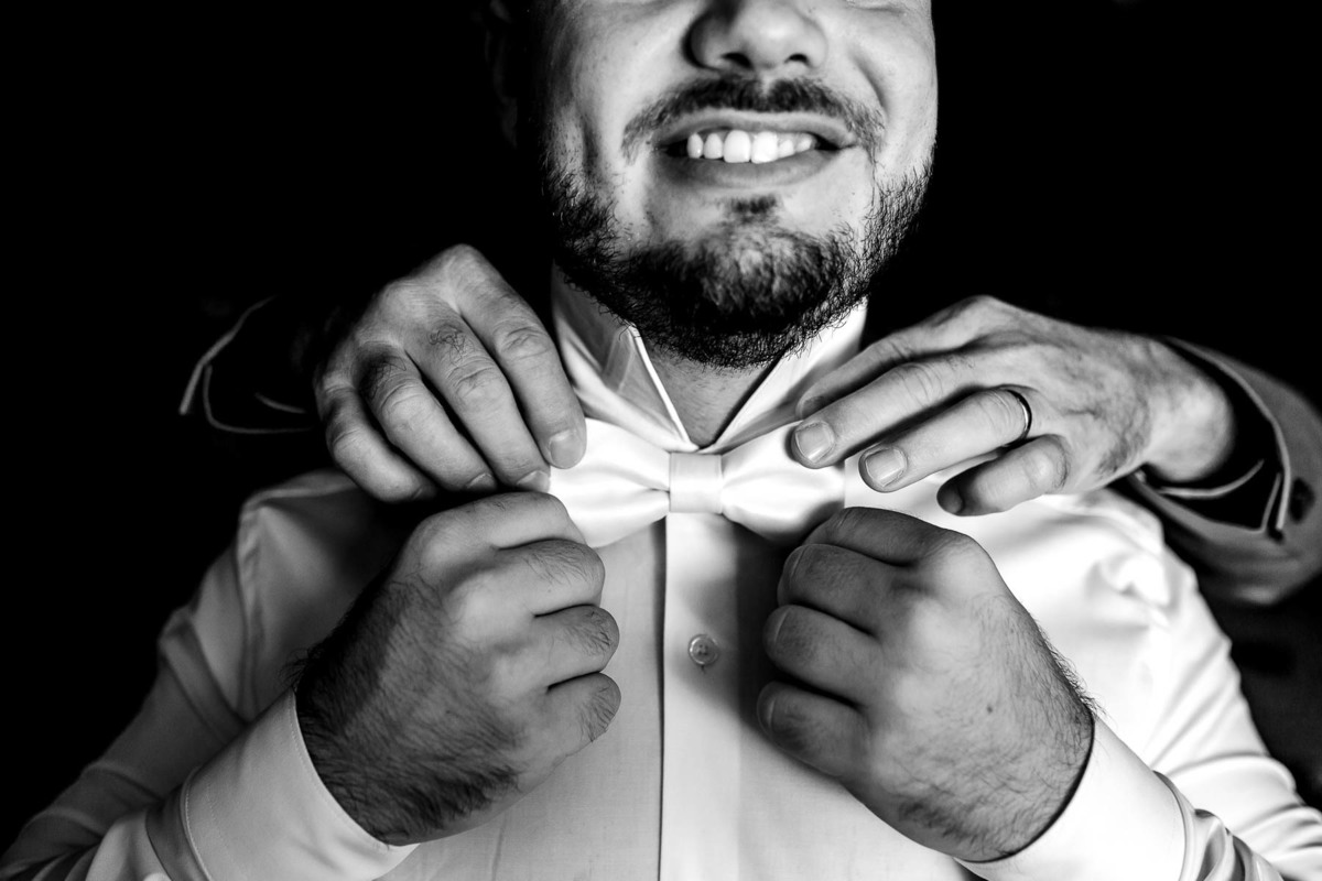 casamento Maringá - Casamento Mayara e Eduardo - Casamento - Making of noivo - Fotografo de Maringá - Thiago Lima fotografia - pai arrumando o noivo - pai e noivo 