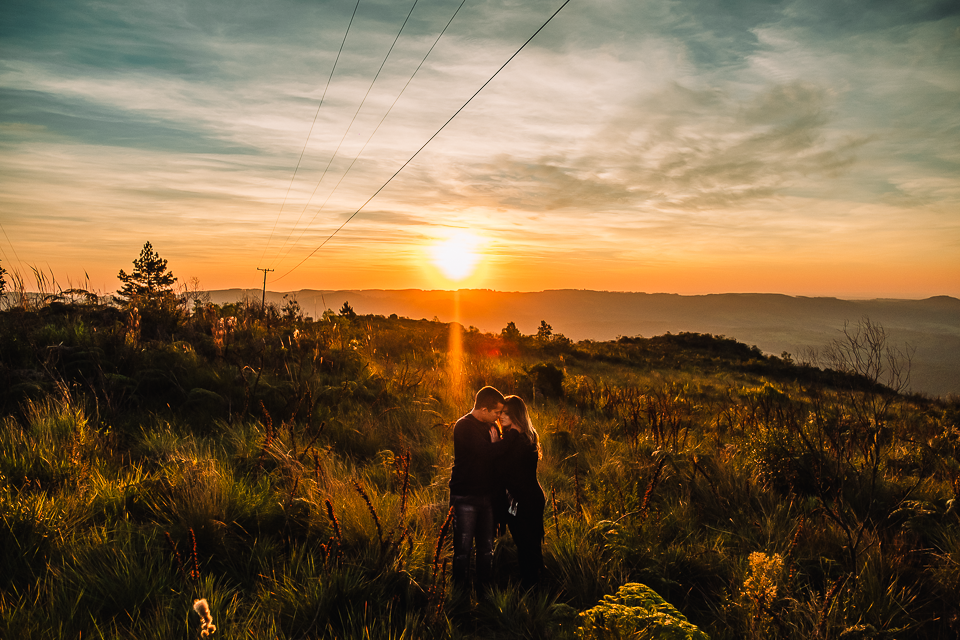 Pré wedding - Pré Casamento - Ensaio de Casal - Fotografia de Casal - Thiago Lima Fotografia - Thiago Lima - Trilho de Trem - Idéias de Pré Wedding - Idéias de Pré casamento - Ensaio de Casamento - Mauá da Serra - ensaio Mauá da Serra