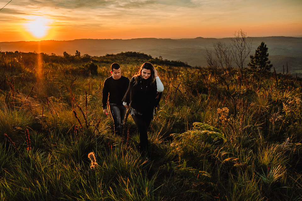 Pré wedding - Pré Casamento - Ensaio de Casal - Fotografia de Casal - Thiago Lima Fotografia - Thiago Lima - Trilho de Trem - Idéias de Pré Wedding - Idéias de Pré casamento - Ensaio de Casamento - Mauá da Serra - ensaio Mauá da Serra