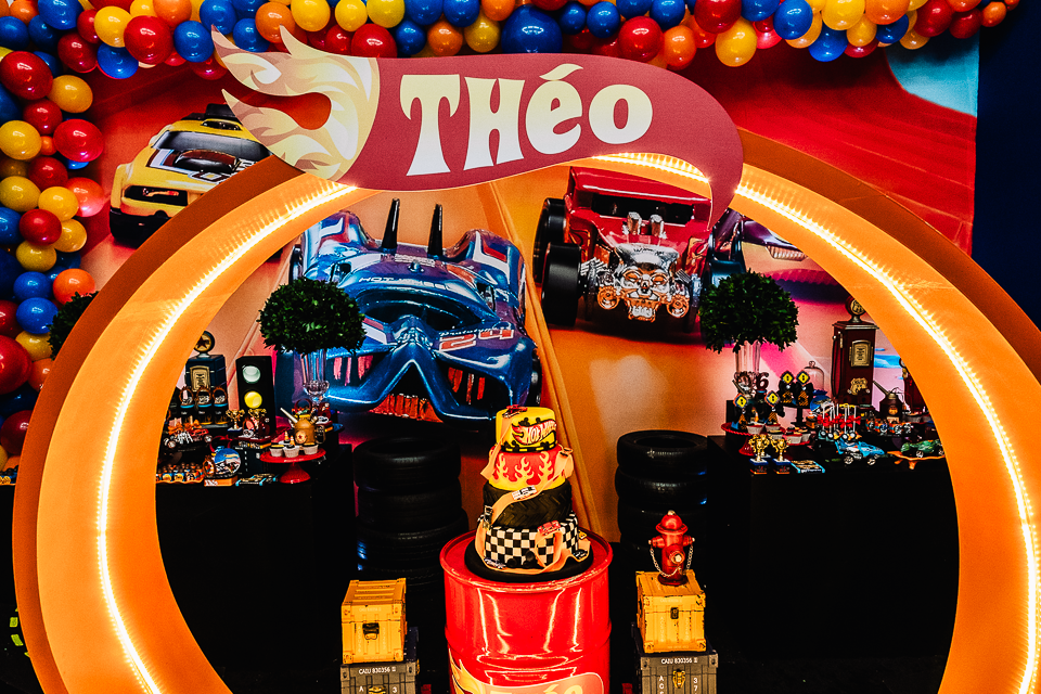 Aniversário infantil - Buffet Infantil - decoração de festa infantil - hot wheels - Decoração hot wheels - Thiago Lima fotografia - Fotografia infantil - Fotografia de Criança - Buffet infantil de Maringá - fotografo de Maringá