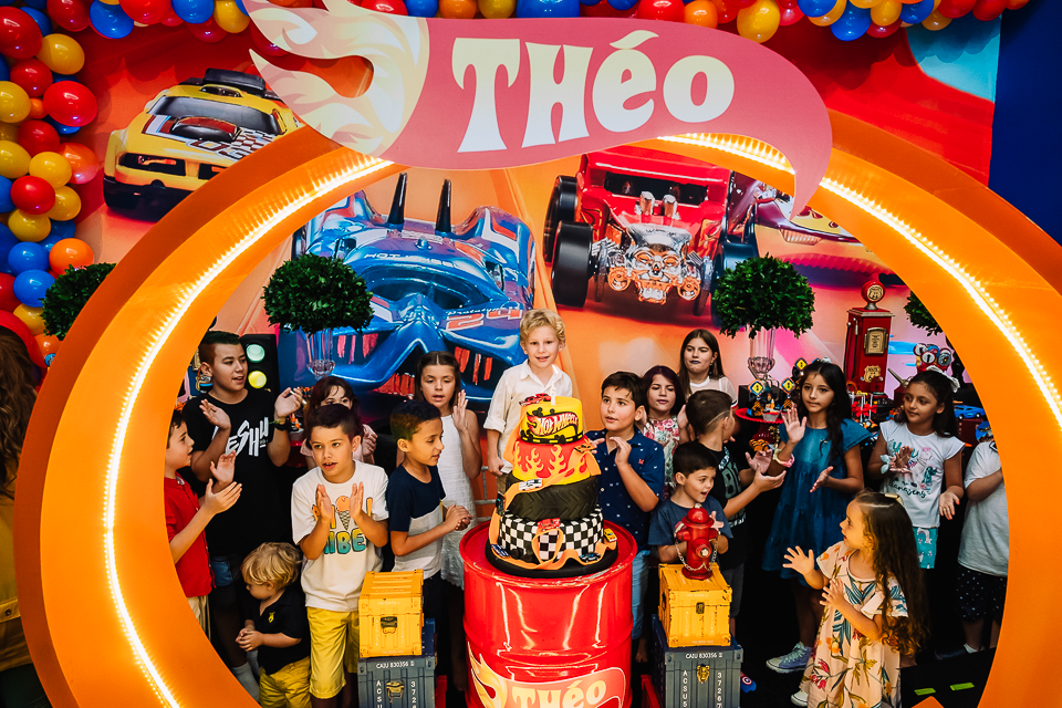 Aniversário infantil - Buffet Infantil - decoração de festa infantil - hot wheels - Decoração hot wheels - Thiago Lima fotografia - Fotografia infantil - Fotografia de Criança - Buffet infantil de Maringá - fotografo de Maringá