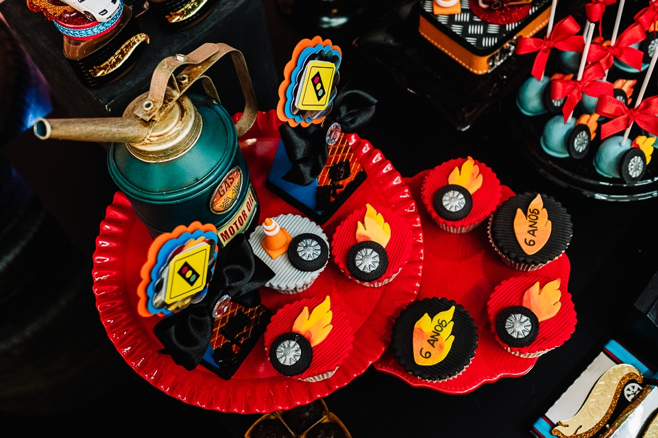 Aniversário infantil - Buffet Infantil - decoração de festa infantil - hot wheels - Decoração hot wheels - Thiago Lima fotografia - Fotografia infantil - Fotografia de Criança - Buffet infantil de Maringá - fotografo de Maringá