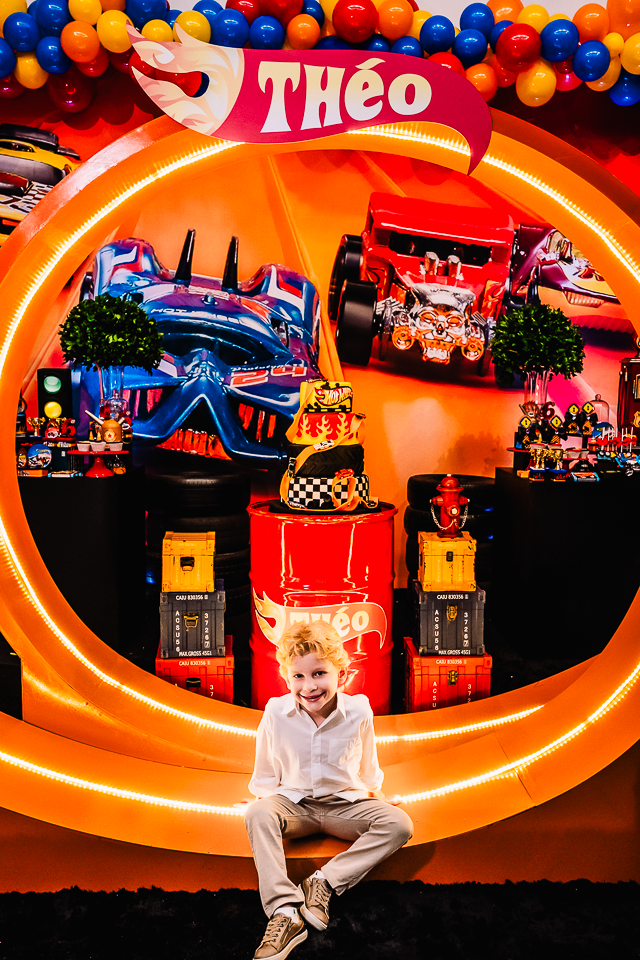 Aniversário infantil - Buffet Infantil - decoração de festa infantil - hot wheels - Decoração hot wheels - Thiago Lima fotografia - Fotografia infantil - Fotografia de Criança - Buffet infantil de Maringá - fotografo de Maringá