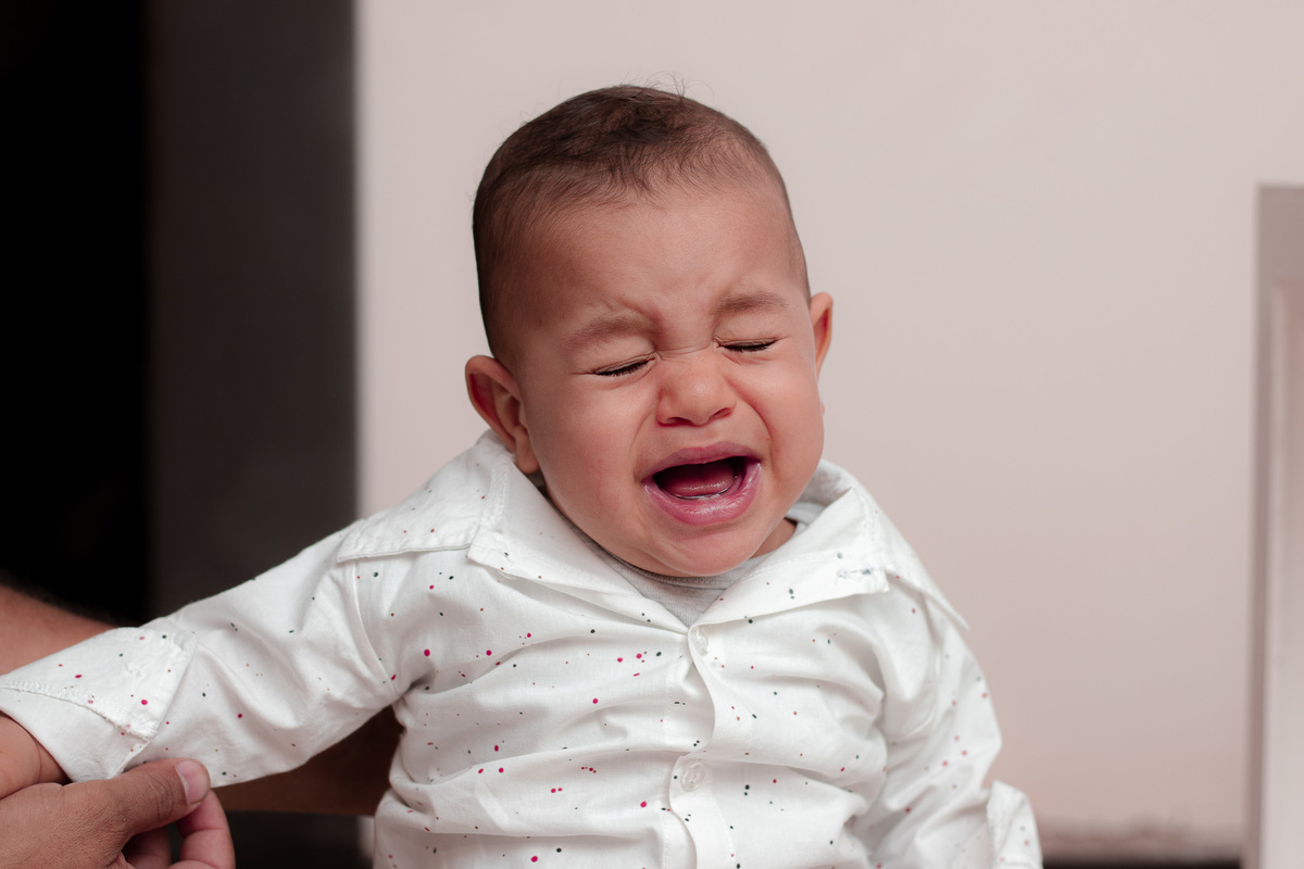 criança chorando