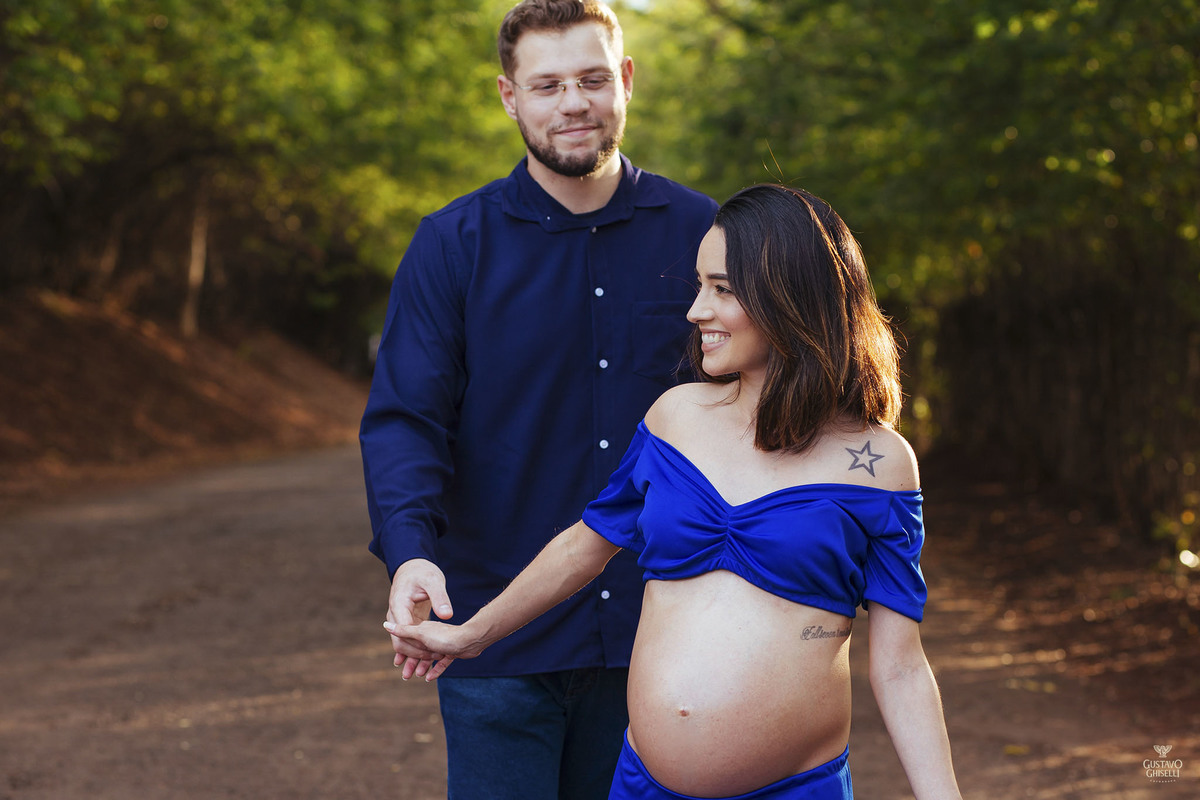 Ensaio de gestante, Carol + Renan = Bernardo, fotografado por Gustavo Ghiselli Fotografia, na fazenda Morro Vermelho em Jaú-Sp, em um fim de tarde incrível!