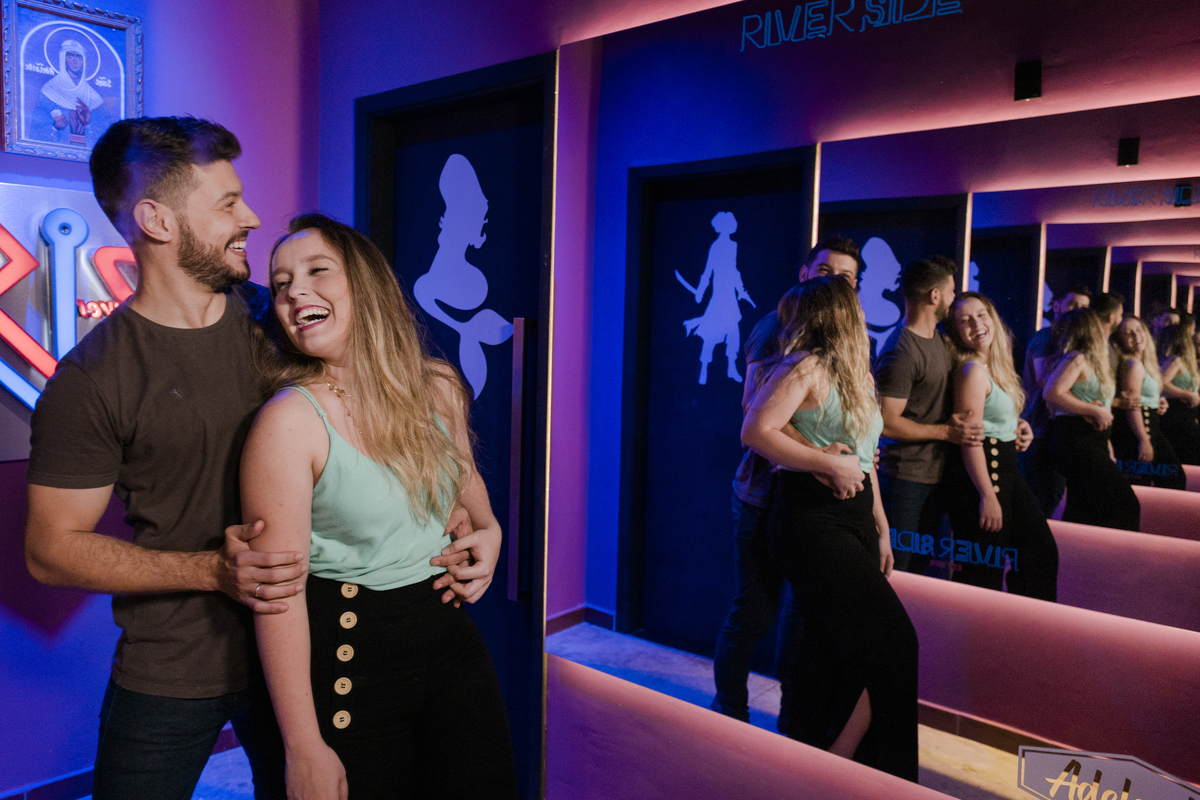 Sessão pré-wedding, fotografada em  Jaú-Sp, no pub RIVERSIDE.