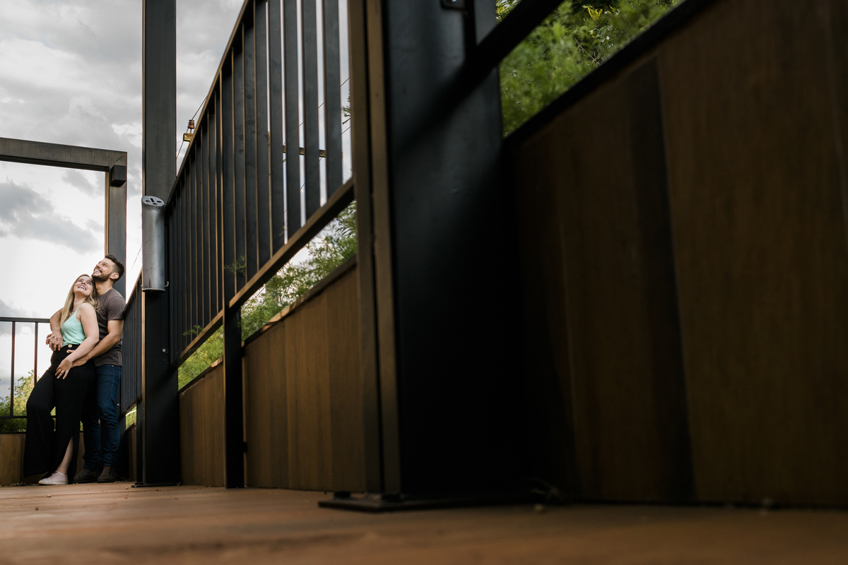 Sessão pré-wedding, fotografada em  Jaú-Sp, no pub RIVERSIDE.