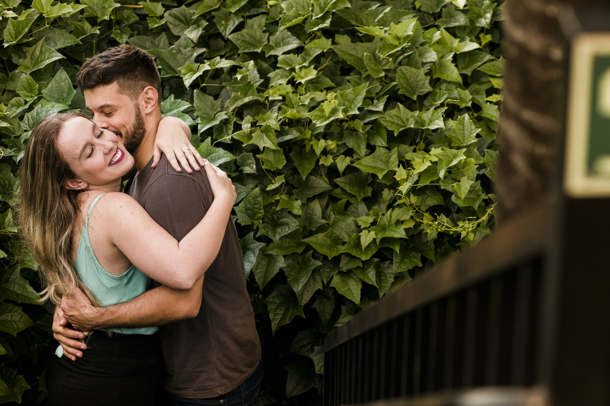 Sessão pré-wedding, fotografada em  Jaú-Sp, no pub RIVERSIDE.