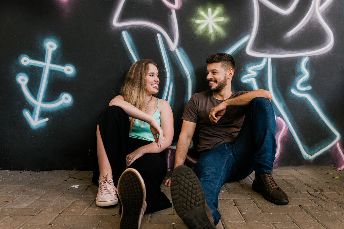 Sessão pré-wedding, fotografada em  Jaú-Sp, no pub RIVERSIDE.