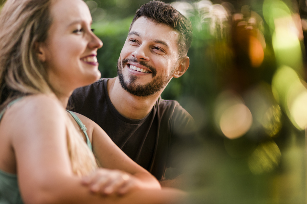 Sessão pré-wedding, fotografada em  Jaú-Sp, no pub RIVERSIDE.