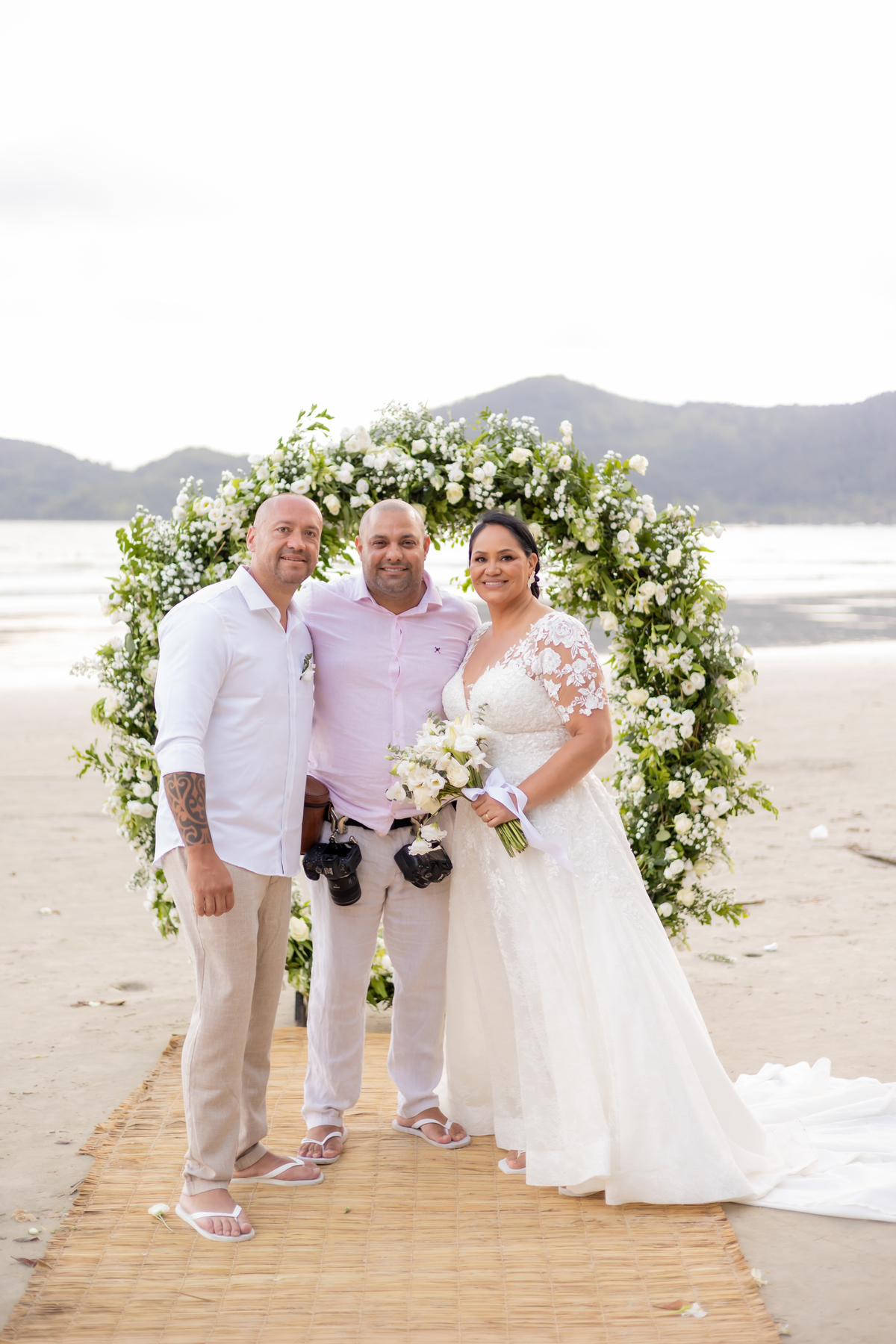 E ASSIM TIVE O PRAZER DE PODER REGISTRAR ESTE MOMENTO INCRIVEL NA VIDA DA FERNANDA E EMERSON ... QUE DEUS CONTINUE ABENÇOANDO VOCÊS CADA DIA MAIS ...