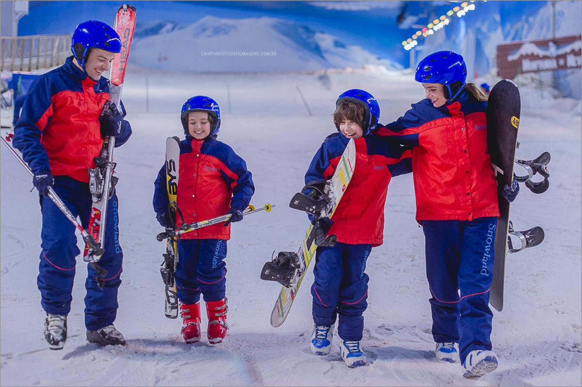 snowland-viva-a-neve-snowland-gramado-parque-de-neve-gramado-robison-kunz-serra-gaucha-fotografo-robison-kunz-fotografia-publicitaria-gramado-parque-de-neve-fotos-publicitarias-snowland-snowland-gramado-criativa-fotos-e-filmagens