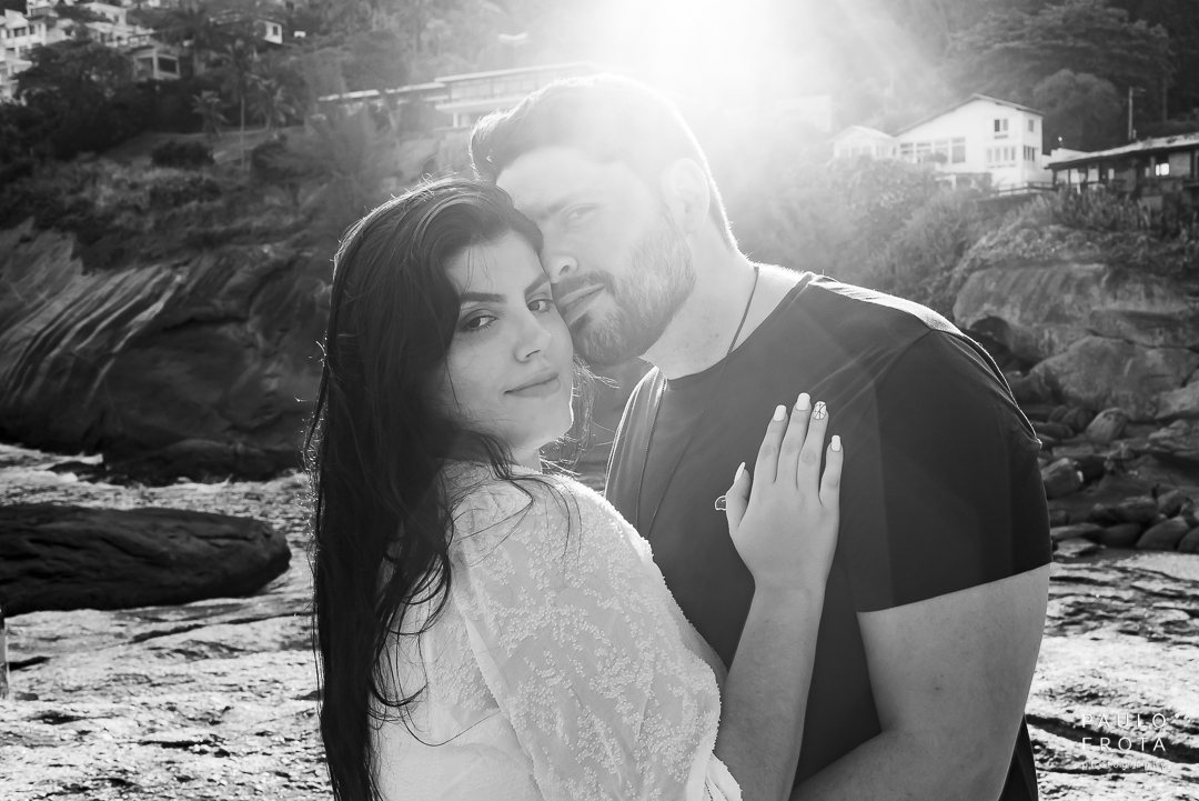 ensaio em itacoatiara, foto preto e branco