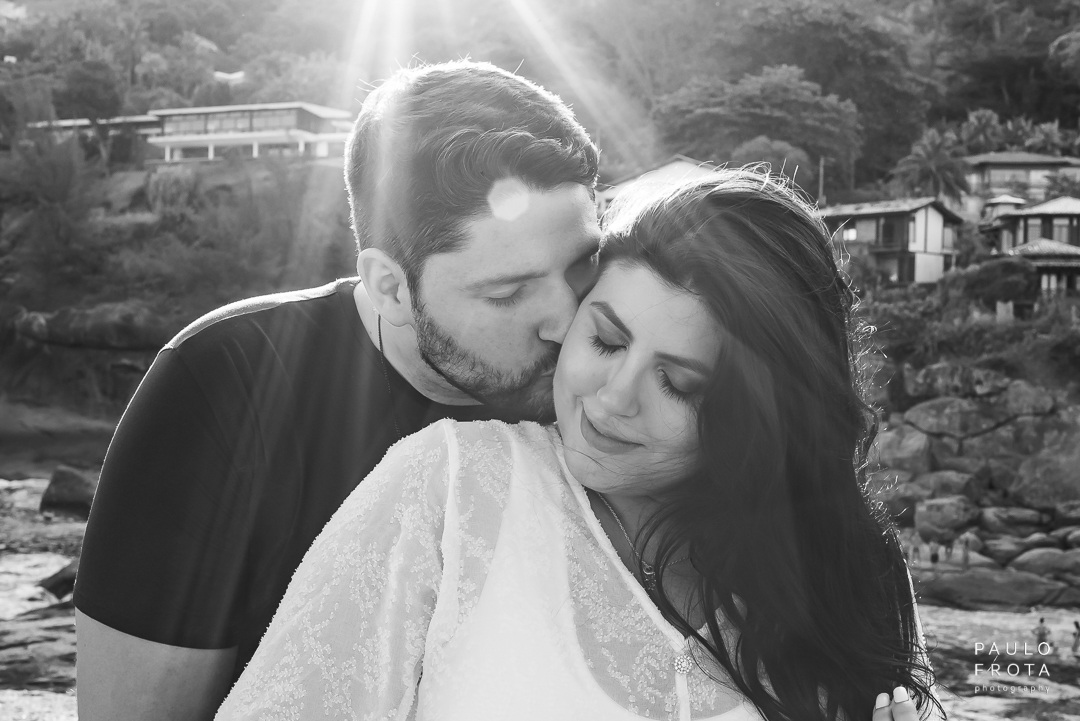 ensaio em itacoatiara, foto preto e branco