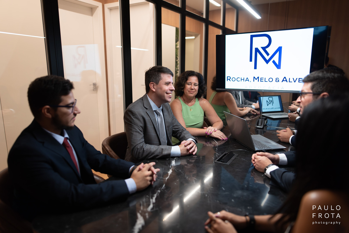 advogados em niterói em reunião