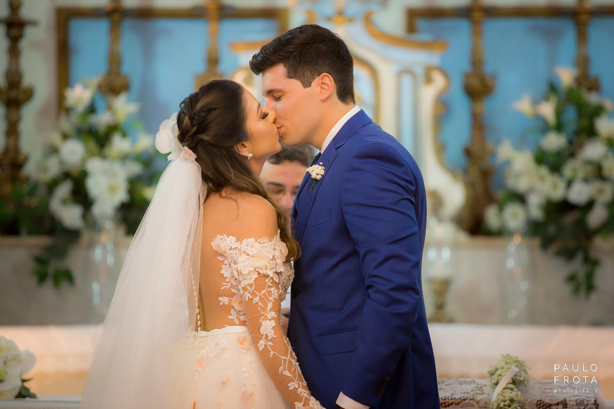 Beijo dos noivos em campos dos goytacazes