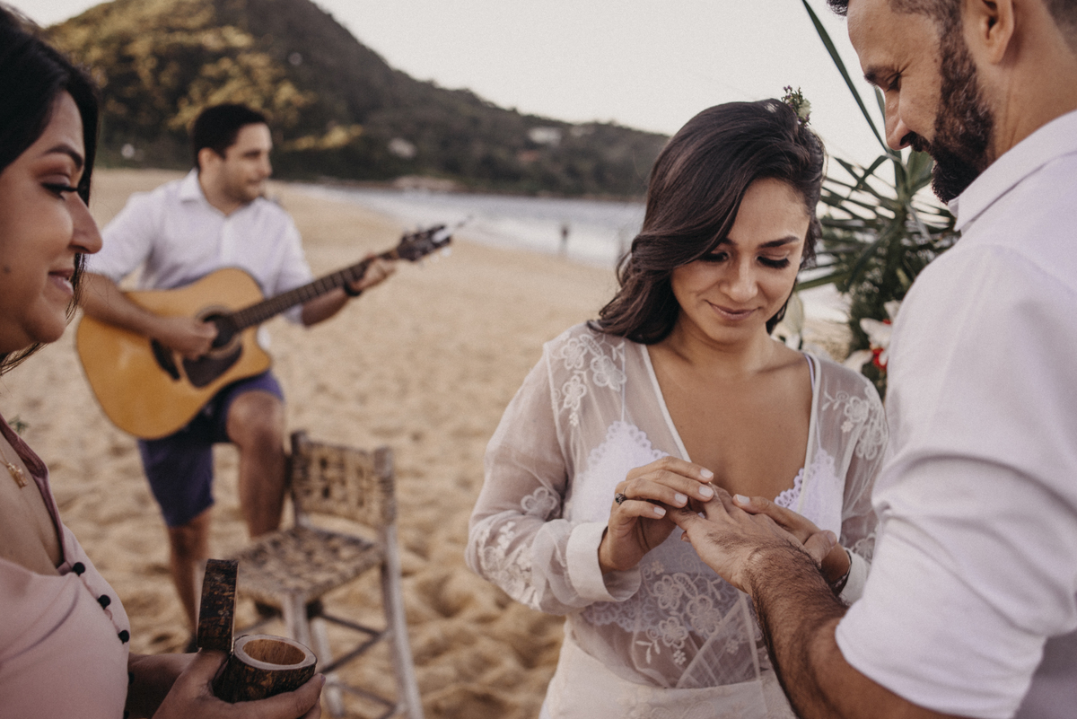 elopement wedding, Florianópolis, Balneário Camboriú, SC, Santa Catarina, casamento, wedding, destination, noiva, noivas, brasil, noivo, praia, fotografo, fotografia