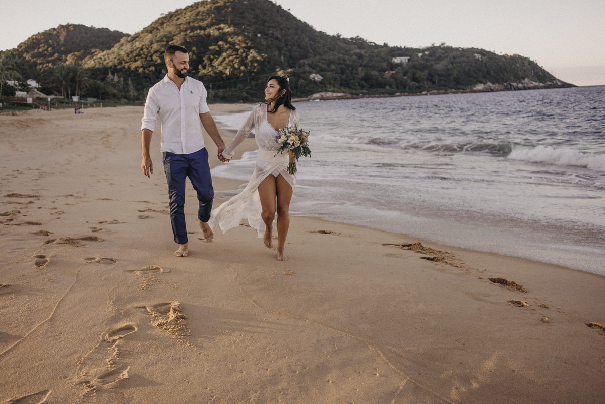 elopement wedding, Florianópolis, Balneário Camboriú, SC, Santa Catarina, casamento, wedding, destination, noiva, noivas, brasil, noivo, praia, fotografo, fotografia