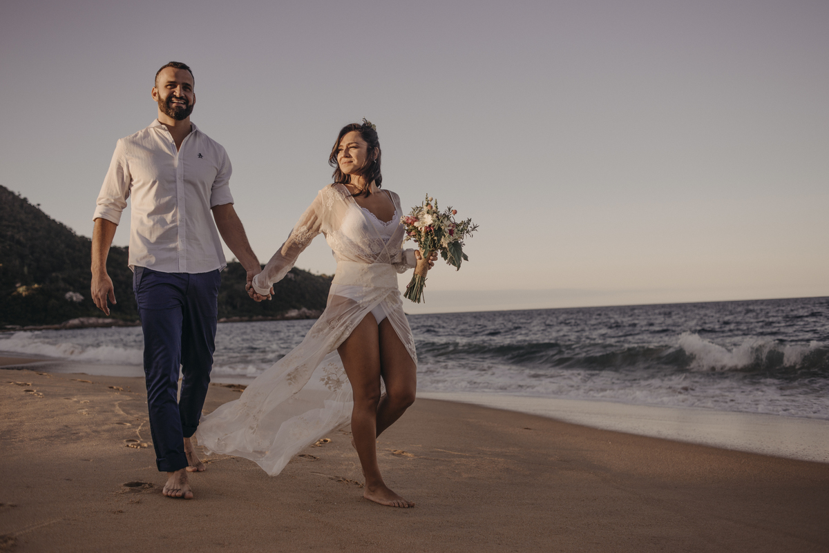 elopement wedding, Florianópolis, Balneário Camboriú, SC, Santa Catarina, casamento, wedding, destination, noiva, noivas, brasil, noivo, praia, fotografo, fotografia