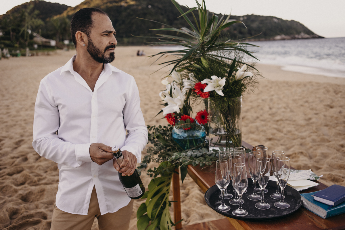 elopement wedding, Florianópolis, Balneário Camboriú, SC, Santa Catarina, casamento, wedding, destination, noiva, noivas, brasil, noivo, praia, fotografo, fotografia