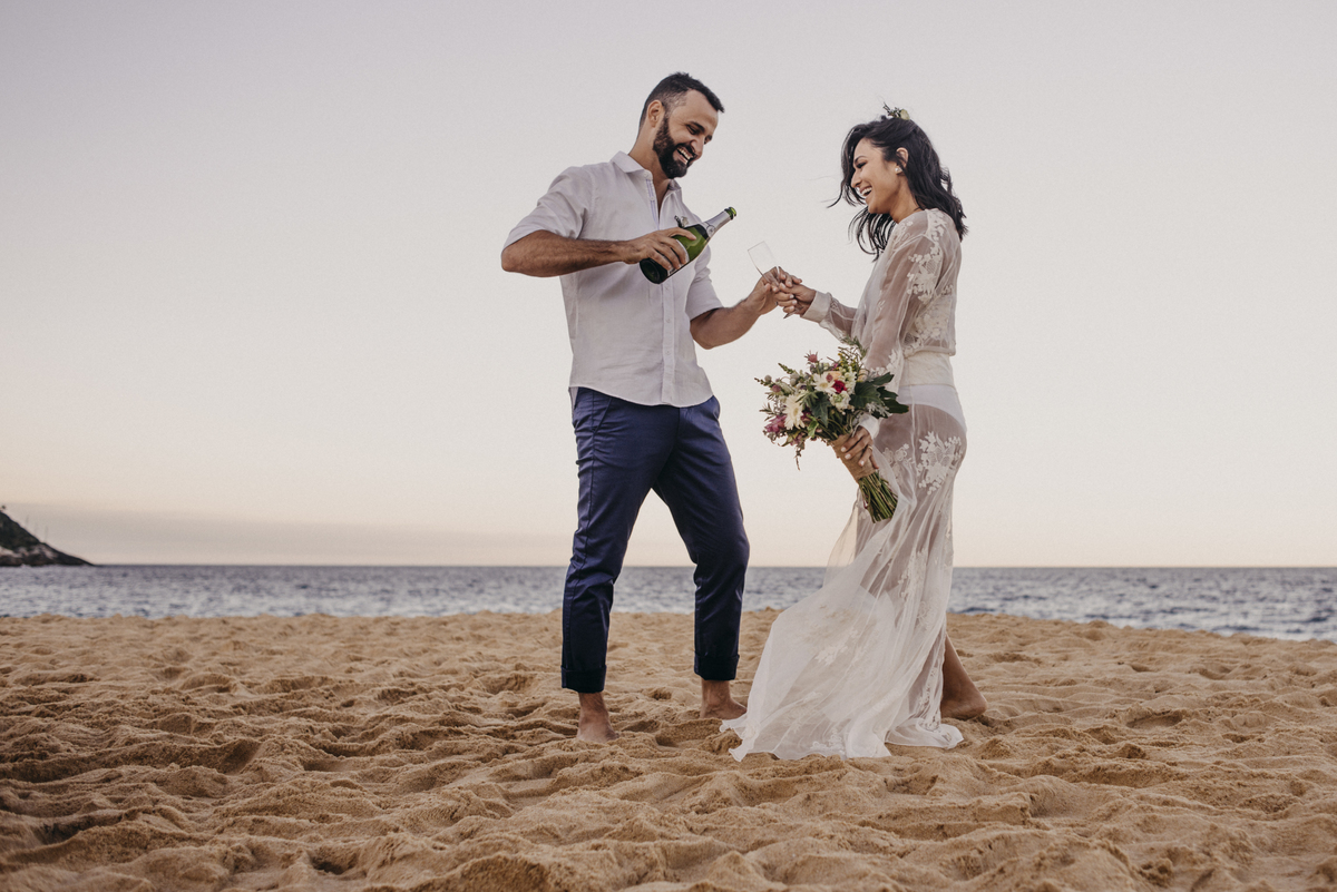 elopement wedding, Florianópolis, Balneário Camboriú, SC, Santa Catarina, casamento, wedding, destination, noiva, noivas, brasil, noivo, praia, fotografo, fotografia