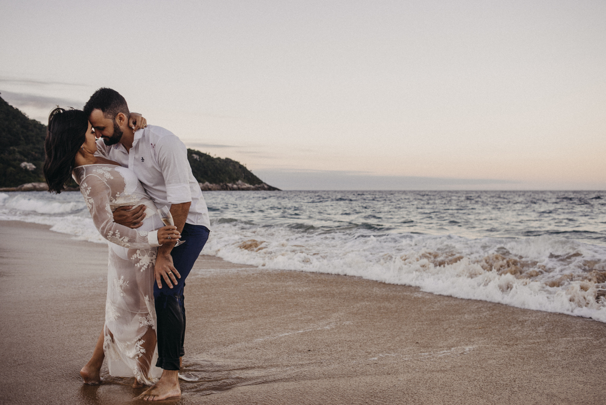 elopement wedding, Florianópolis, Balneário Camboriú, SC, Santa Catarina, casamento, wedding, destination, noiva, noivas, brasil, noivo, praia, fotografo, fotografia