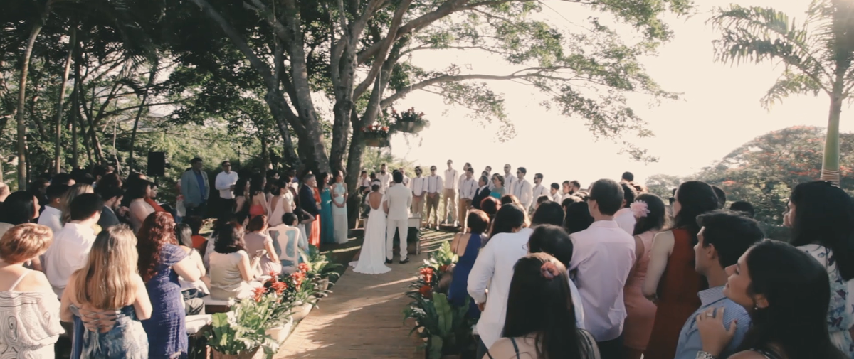 Lívia e Bruno. Casamento no litoral norte de São Paulo. Ilhabela. Espaço Galiileu Feiticeira